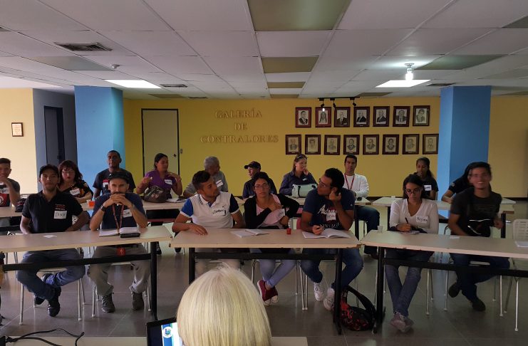 Librerías del Sur impartió taller de atención al ciudadano a sus trabajadores y trabajadoras