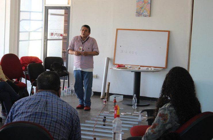 Trabajadores de Librerías del Sur participaron en el taller «Historia y Economía Política»