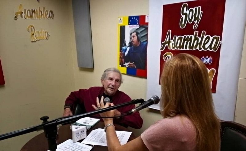 Luis Alberto Crespo conversó en Asamblea Radio sobre “Lo peor de la Púrpura”