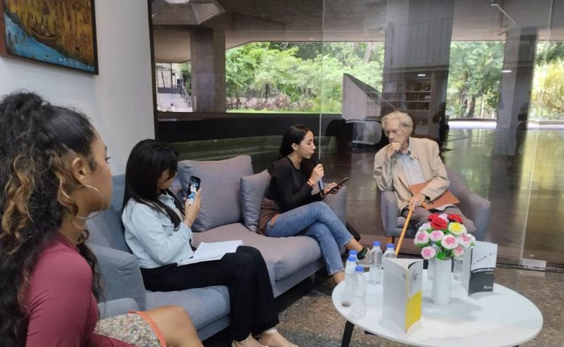 Rindieron honores al maestro de la poesía Juan Calzadilla en conversatorio