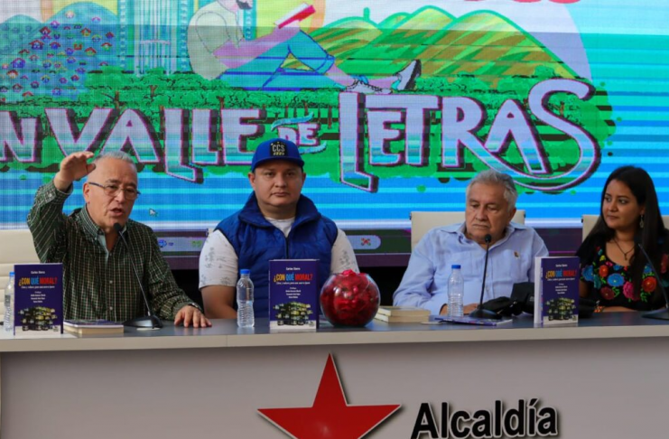 Presentaron «¿Con qué Moral?» de Carlos Sierra en la 14° Feria del Libro de Caracas
