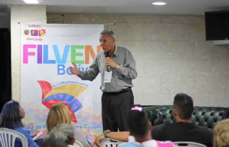 Escritor Antonio Valdez destaca trascendencia histórica de la Campaña de Guayana durante la 19.ª FILVEN Bolívar