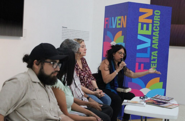 Escritores y editores comparten sus visiones sobre el libro como recurso cultural